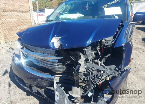 2014 Chrysler Town & Country Touring из США, поврежденный, VIN 2C4RC1BG1ER224566